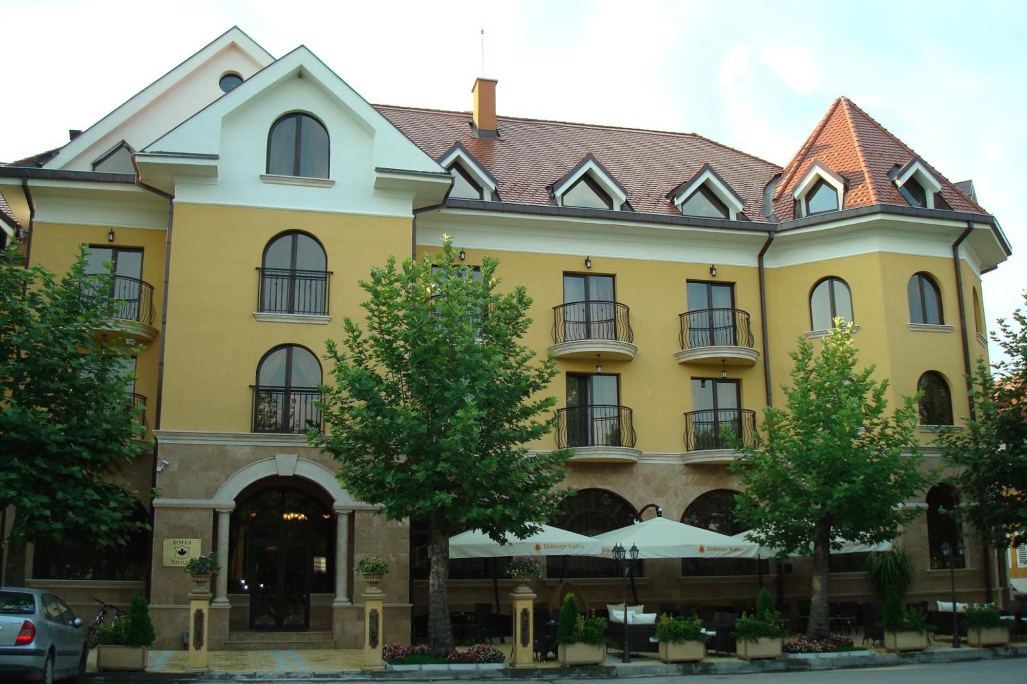 היסריה Hotel Chinar מראה חיצוני תמונה