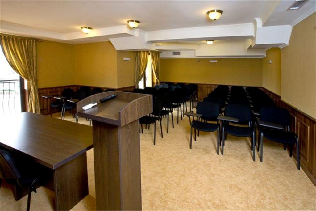 היסריה Hotel Chinar מראה חיצוני תמונה