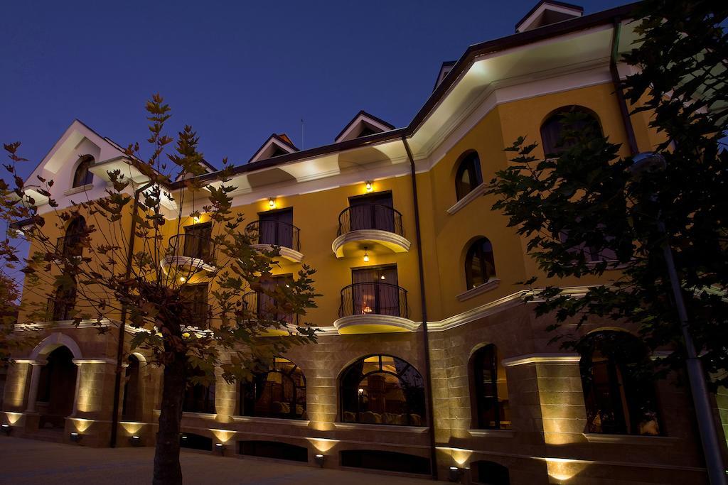 היסריה Hotel Chinar מראה חיצוני תמונה
