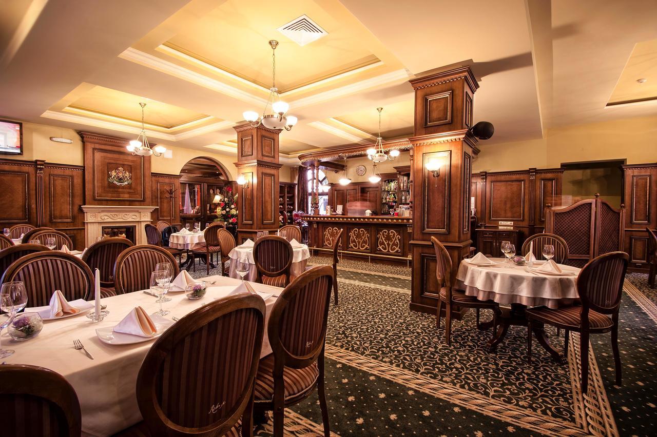 היסריה Hotel Chinar מראה חיצוני תמונה